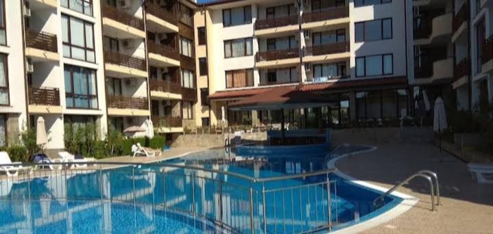 Victoria'S Apartments Nessebar Extérieur photo